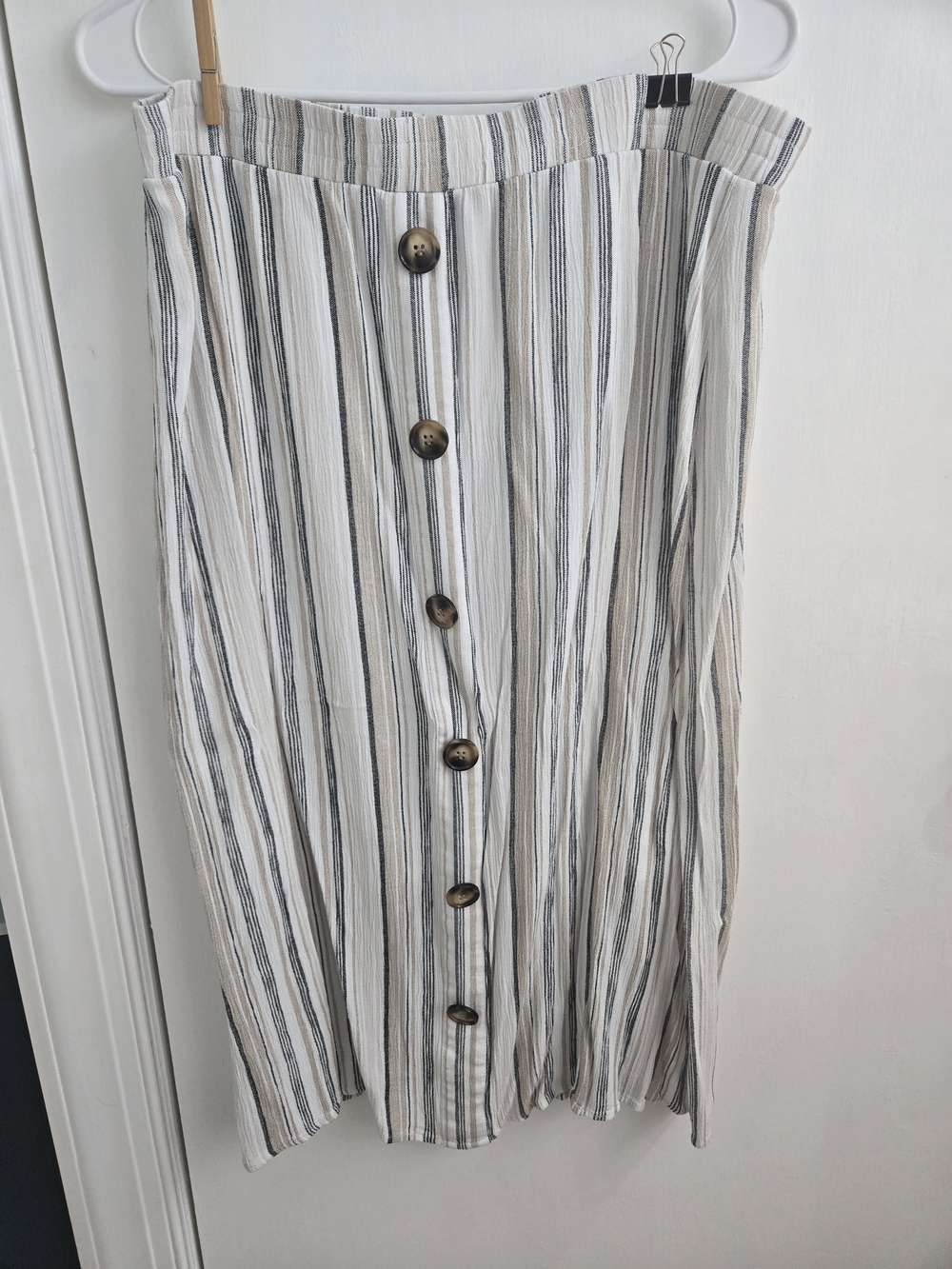 Apt 9 Striped Button-Front Midi Skirt in White and Beige- Large